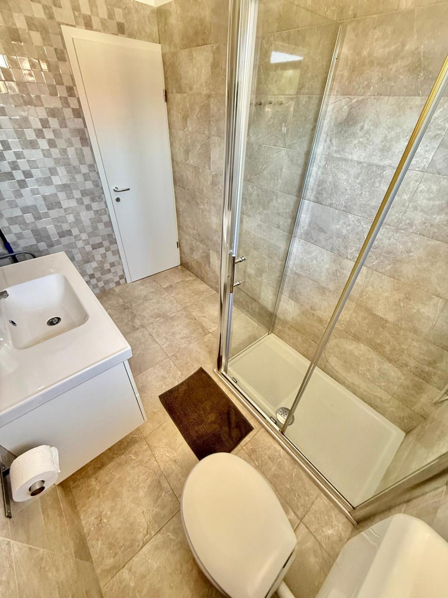 Apartament L&l Vir